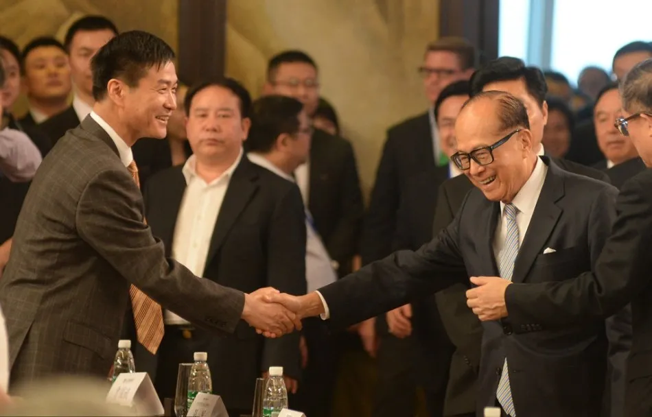 章泽天|章泽天584亿“豪门梦碎”私照流出：笨女人吃饭，聪明女人吃啥