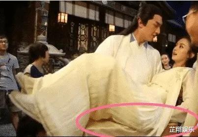 『公主抱』为啥电视剧里的“公主抱”那么轻松?当看到全身照后,原谅我笑出了猪叫声!