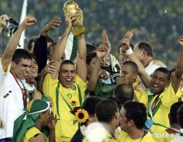 梅威瑟:男足国家队金字塔排名:阿根廷高葡萄牙一档,德意二档,一档实至名归!