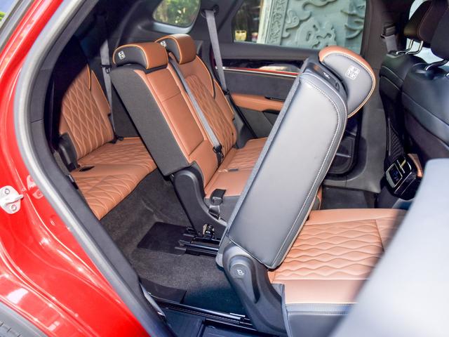 比亚迪唐|比亚迪放出“大招”，一降就是4万多，配大七座，不给合资留颜面