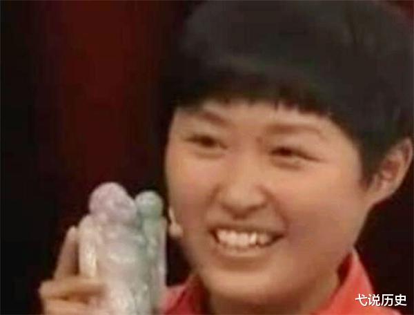 弋说历史|游客送给导游一玉佛，当时没当回事后来鉴宝，专家：赶紧找到主人