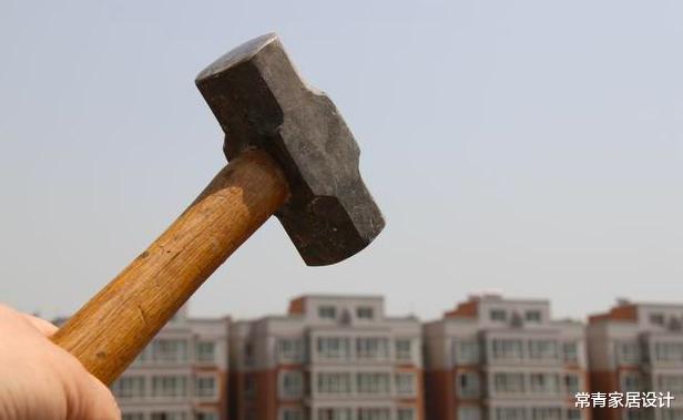 开发商担心的三大情况扎堆来袭，降价卖房会否出现？专家4字点破