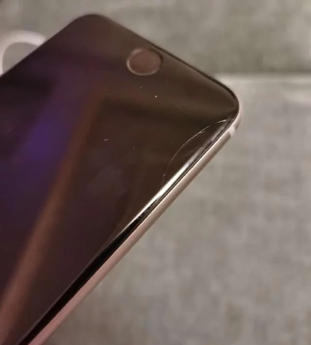 iPhone 6|郑爽在闲鱼卖出一台碎屏iPhone6SP，成交价3200元，你怎么看？