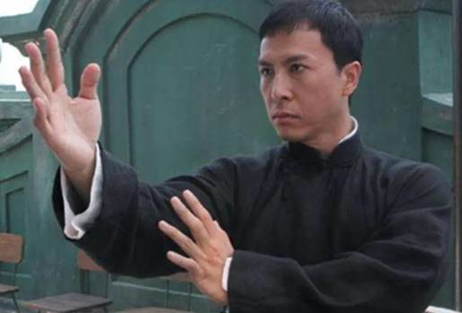 甄子丹|她是甄子丹前妻，离婚后才发现有孩子，给儿子取名能把甄子丹气死