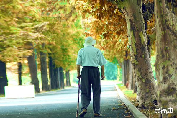 血糖|血糖升高时,眼睛会悄悄给出“提示”,若你有,及时调节血糖