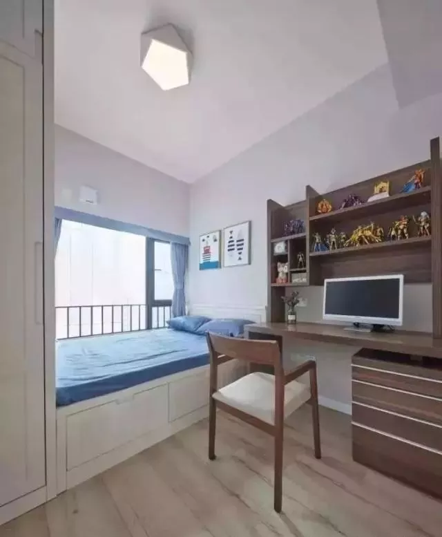 小户型遇上“细”设计,88㎡装出三室两厅的效果,衣帽间阳台真棒