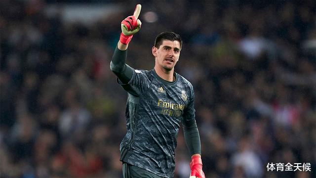 皇家马德里@高下立判！皇马买两人决定冠军，八千万>巴萨两亿