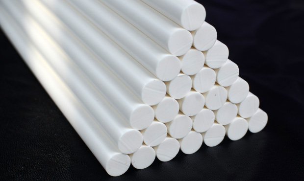 热熔胶有哪些特点？使用热熔胶时有哪些注意事项？