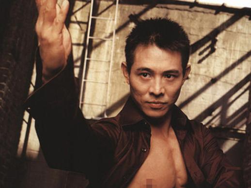 李连杰|1992年, 李连杰经纪人蔡子明与杨紫琼共度2小时, 第2天早上惨死街头