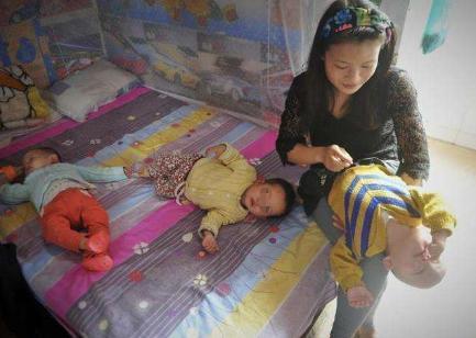 【】24平房里住一家四口，竟然还要生二胎，网友：梁静茹给你的勇气吗