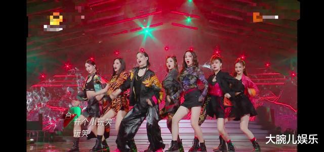 「乘风破浪的姐姐」为何《姐姐》票数差距这么大?终于找到原因:500位观众全是女生