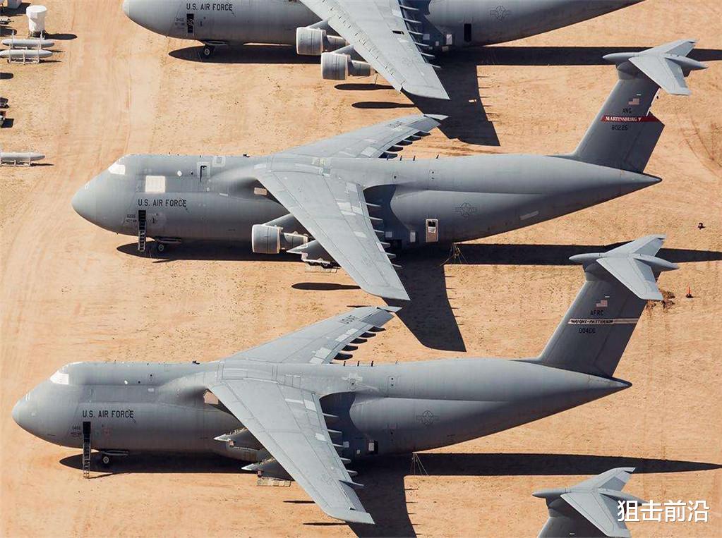 轰-6|美航母现身东部海域，轰-6战机挂弹将其逼退，国防部发出严词警告