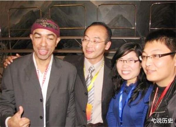 弋说历史|18年前，不顾爸妈反对，坚持嫁给奥巴马弟弟的河南女孩，现状如何