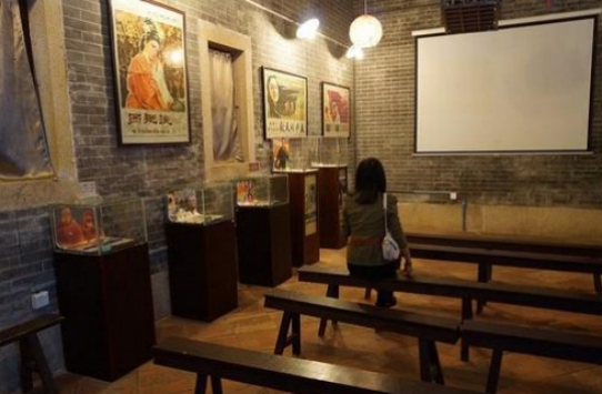 |20年前没有手机电脑,情侣们都怎么联系,平时都在干嘛