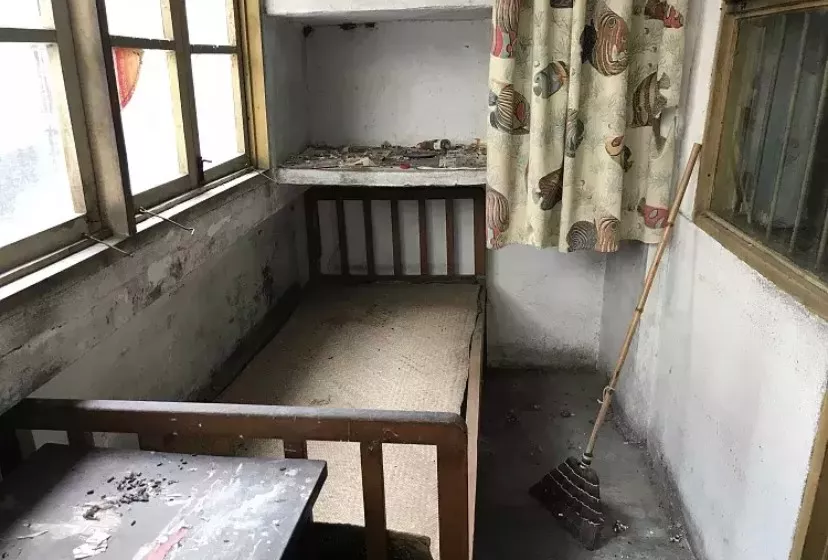 []80年代破旧老房改造，为父母打造一个安度晚年的家，这些细节太暖心了！
