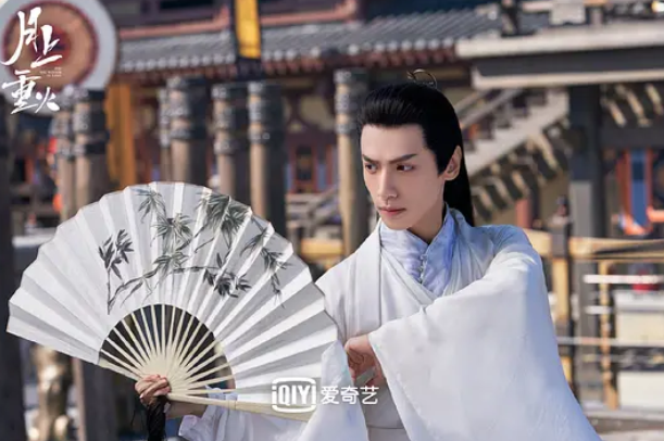 月上重火▲连更10集，登上热度榜3，《月上重火》会是下一个大爆款吗？