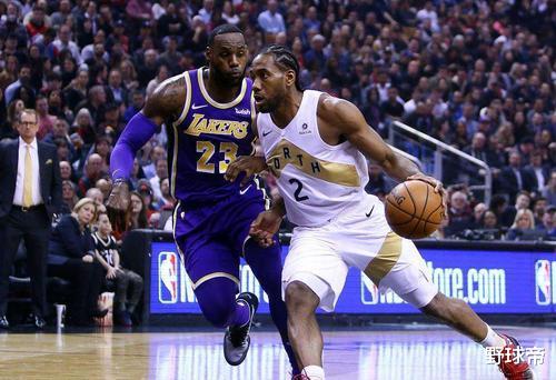 勒布朗·詹姆斯@小卡完爆詹姆斯？对比两人生涯24次交手！球迷：没有对比就没有伤害