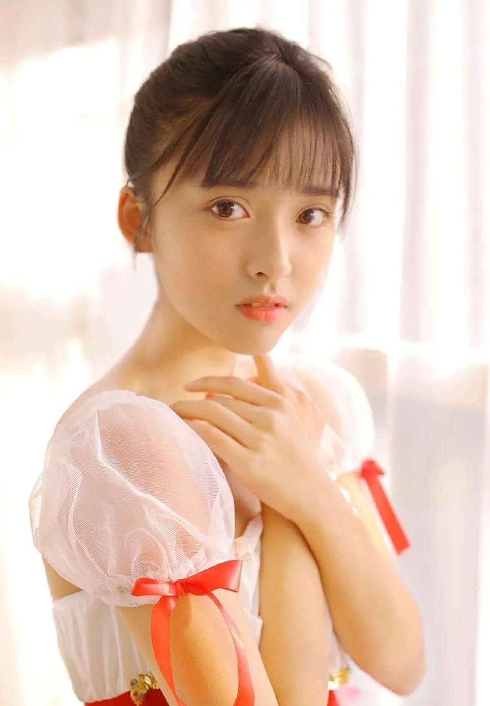 95后|十大95后美女小鲜花！各个雪肤娇嫩清纯迷人潜力十足