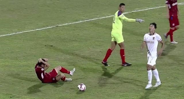 亚冠|0-0!中国足坛再爆冷门!冲超大热射门1-13遭全场碾压,遭2轮不胜