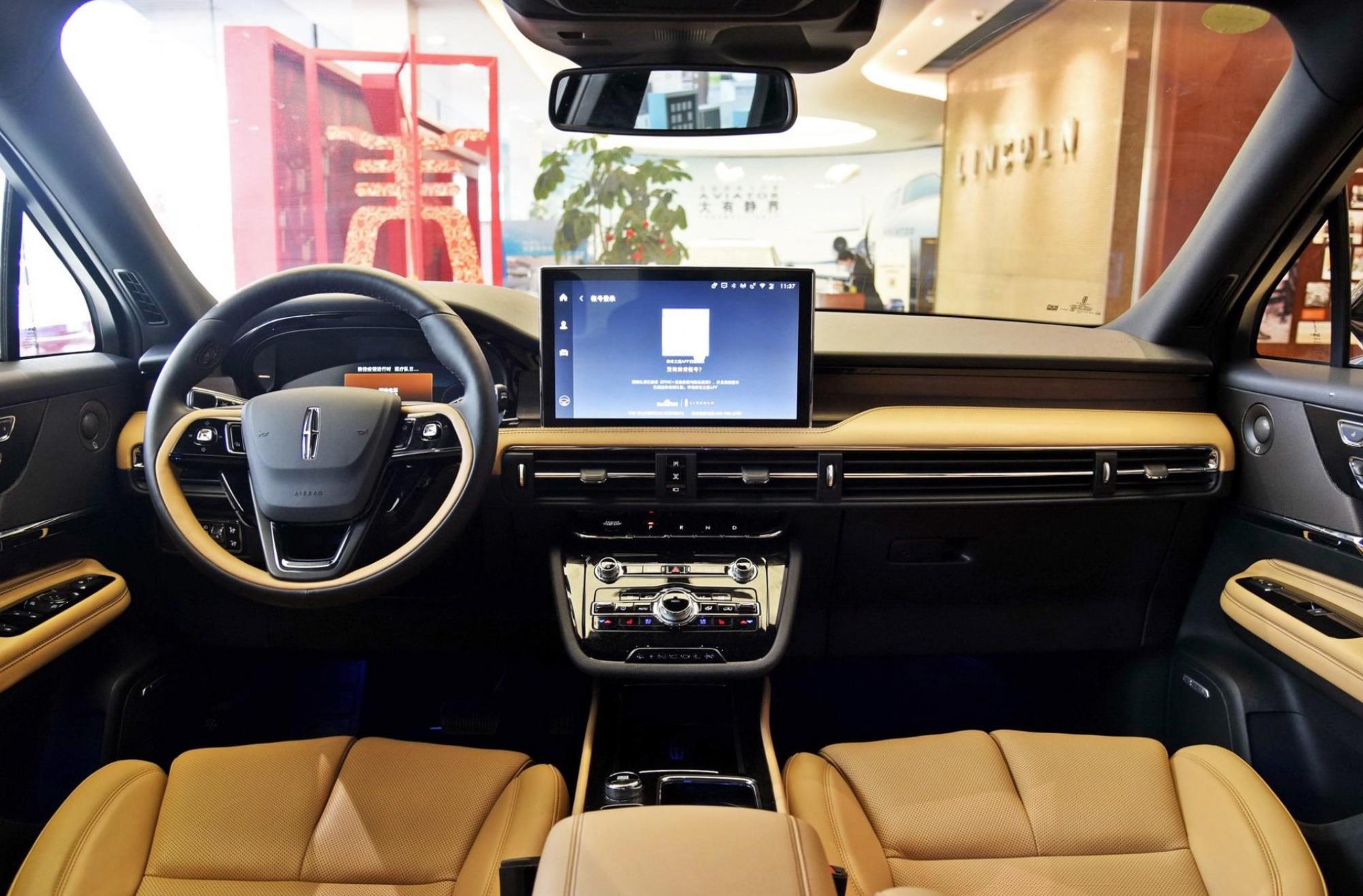 SUV|手握25万也能买豪华SUV，豪华内饰+按摩座椅，245匹马力油耗7.5L