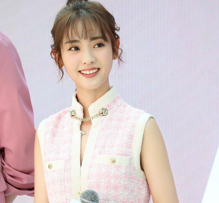 『程潇』女生想要养出“干净脸”，建议睡前做这4件事，皮肤白皙更水嫩！