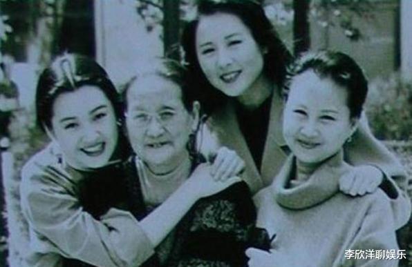 许晴|51岁许晴近照显苍老，今无儿无女孤身一人：如果他没死我已经是孩子妈