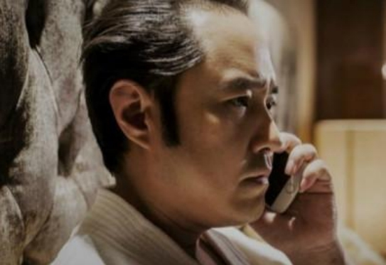 『反派』因不被重视而选择退圈摆地摊，后被张国立劝回，45岁的他成为反派专业户！
