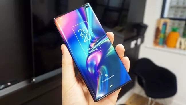 折叠屏|继折叠屏手机之后，LG将推出可卷曲手机，开启手机屏幕新形态！