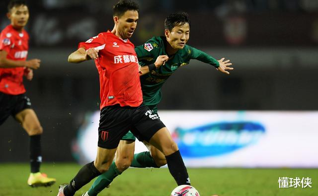 中甲|1-0，拿下3分飙升至第一，中甲争冠太刺激，5队仅差3分