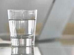 空腹|早晨起来要不要空腹喝水?很多人都做错了,别等进医院再后悔