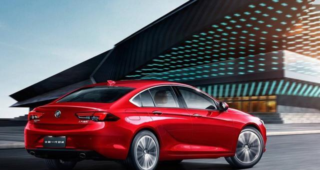 斯柯达速派|务实的人买中型车会选这3款,降完价卖A级车的钱,口碑质量都不错