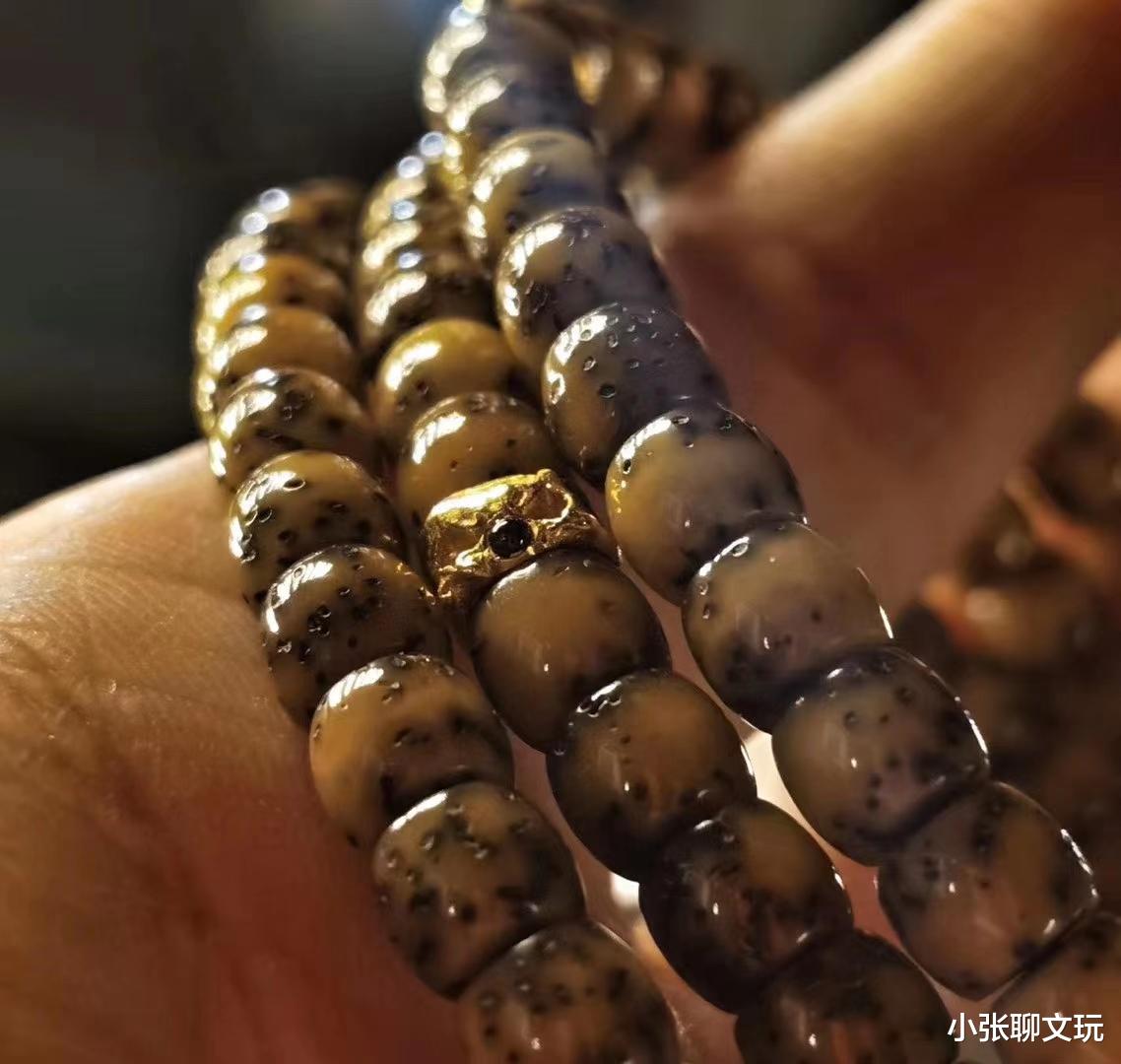 |该如何选择文玩手串，看完下面这段话，心里就有一个大概了