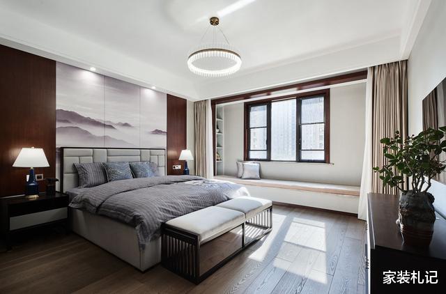 ##有钱人才装新中式？看了他300㎡的家，我信了！