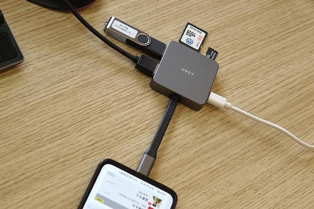 华为荣耀|小米9还能再战两年，只因入手了京造便携扩展坞