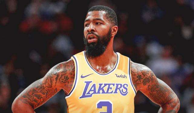 莫里斯|破案了，最后5秒，莫里斯为何不投篮而是选择传球？慢镜头给出答案