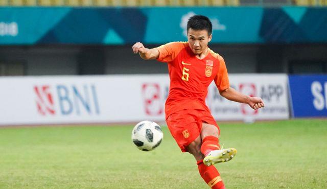 「山东鲁能」中国足球未来10年，最顶尖的两大中场均在鲁能，1人被里皮赞天才