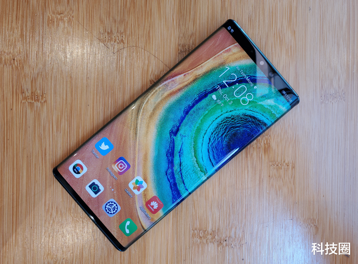 华为▲华为扶持国产屏有回馈了！华为独占维信诺屏首发屏下摄像头