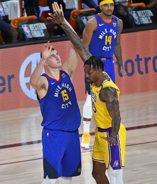 湖人队|还差7场！每场比赛都有奇兵！湖人找到总冠军密码