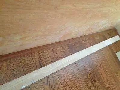 |踢脚线装错了，一条线就能毁掉整个家！看看你家装的正确吗？