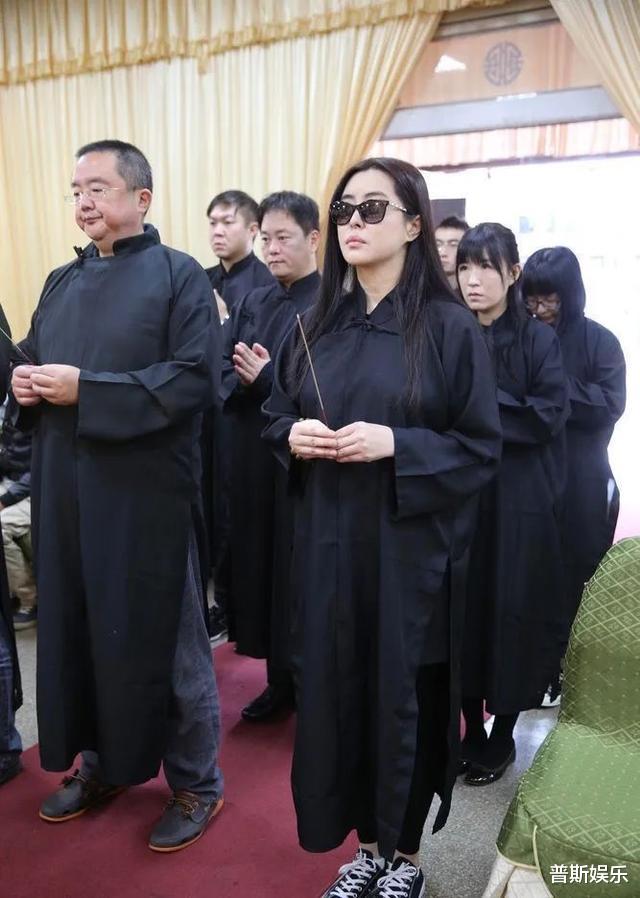 王祖贤|王祖贤哥哥：妹妹情路不顺一生无儿女，他的孩子或将继承亿万财产