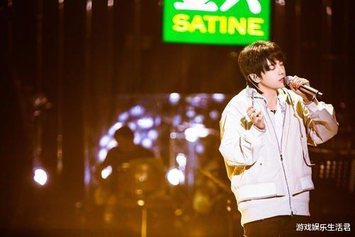 华晨宇■华语乐坛给流量下跪?华晨宇人红歌不红,是一件好事