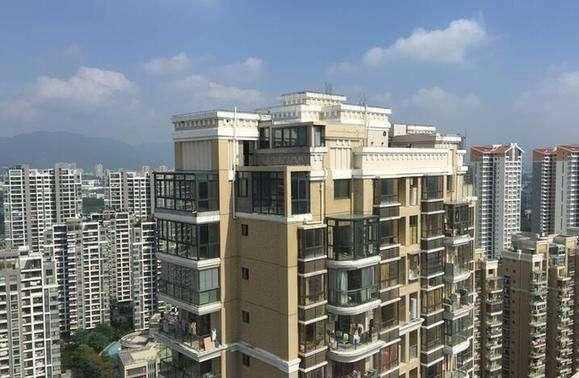 为啥说“穷买顶楼，傻买一楼”，售楼人员说出实情，听完直跺脚