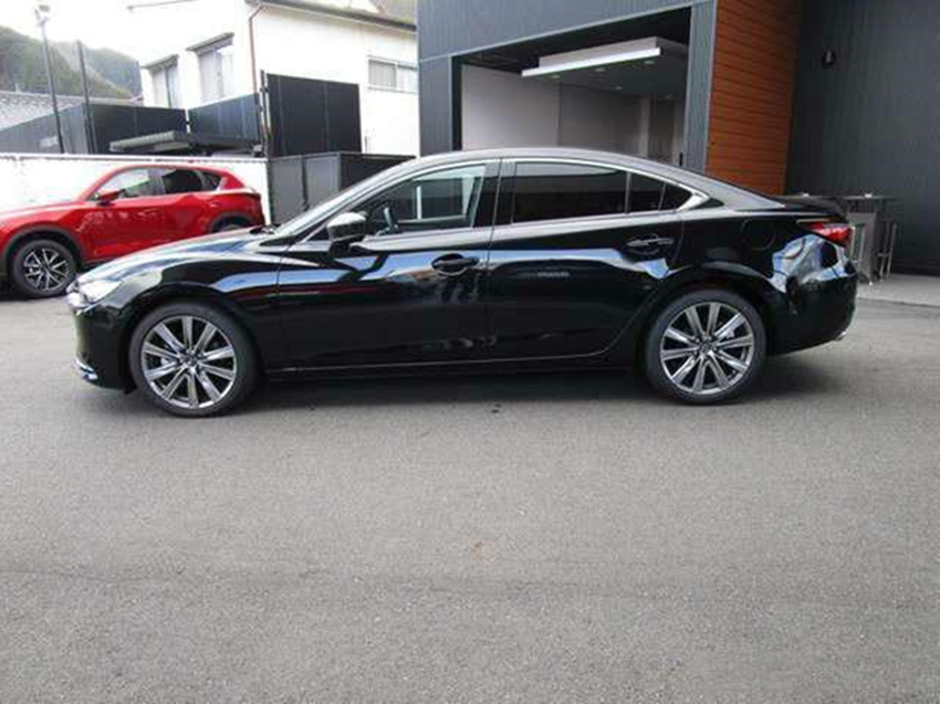 马自达6|当年“王者”归来！别说雅阁，奔驰C都没它漂亮，15万起开出50万面子