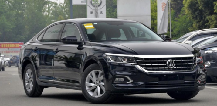 大众帕萨特:19款大众帕萨特1.4T低配值得入手吗?车主们忍不住说了实话!