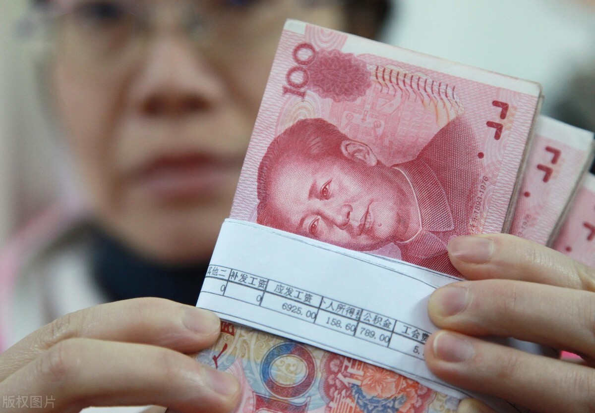 招聘|下半年大量招人，中铁工资待遇曝光，六险二金包三餐！