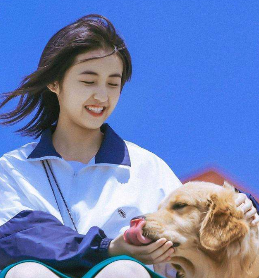 高考状元|张子枫“翻车”了，高考成绩被曝光，难道综艺里刻苦是装出来的？