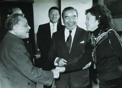 李嘉诚|又一香港千亿富豪！堪称李嘉诚恩人，霍英东得尊称一声“大哥”