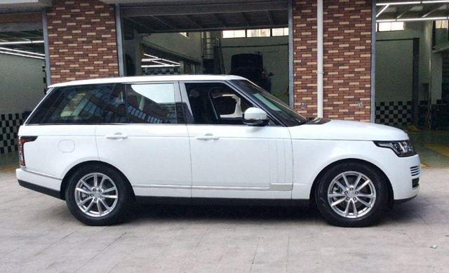 「路虎揽胜」8万买一辆路虎揽胜泡水车，维修工看了不敢相信：你赚大了