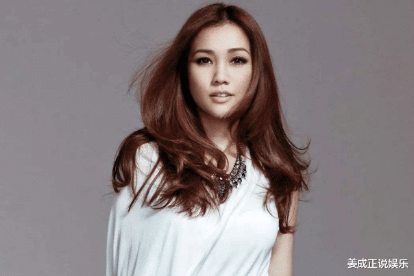 谢安琪|谢安琪曾被称为“草根天后”，曲风独特很受欢迎，现已暂别乐坛