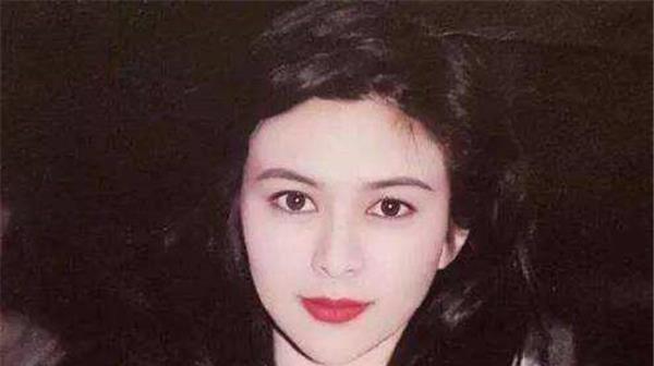 【林青霞】关之琳：这是我年轻时，林青霞：这是我年轻时，陈法蓉：麻烦让让